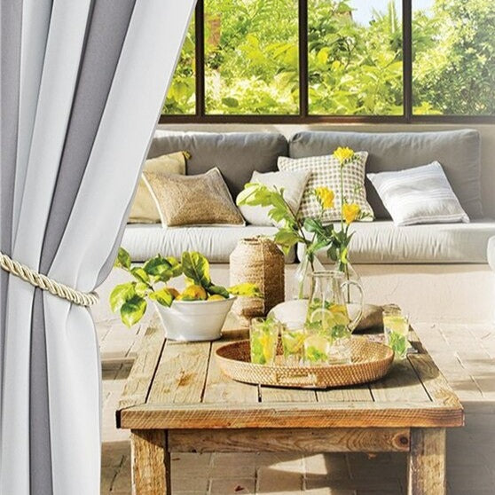 Atinga Rideau Extérieur – Signature